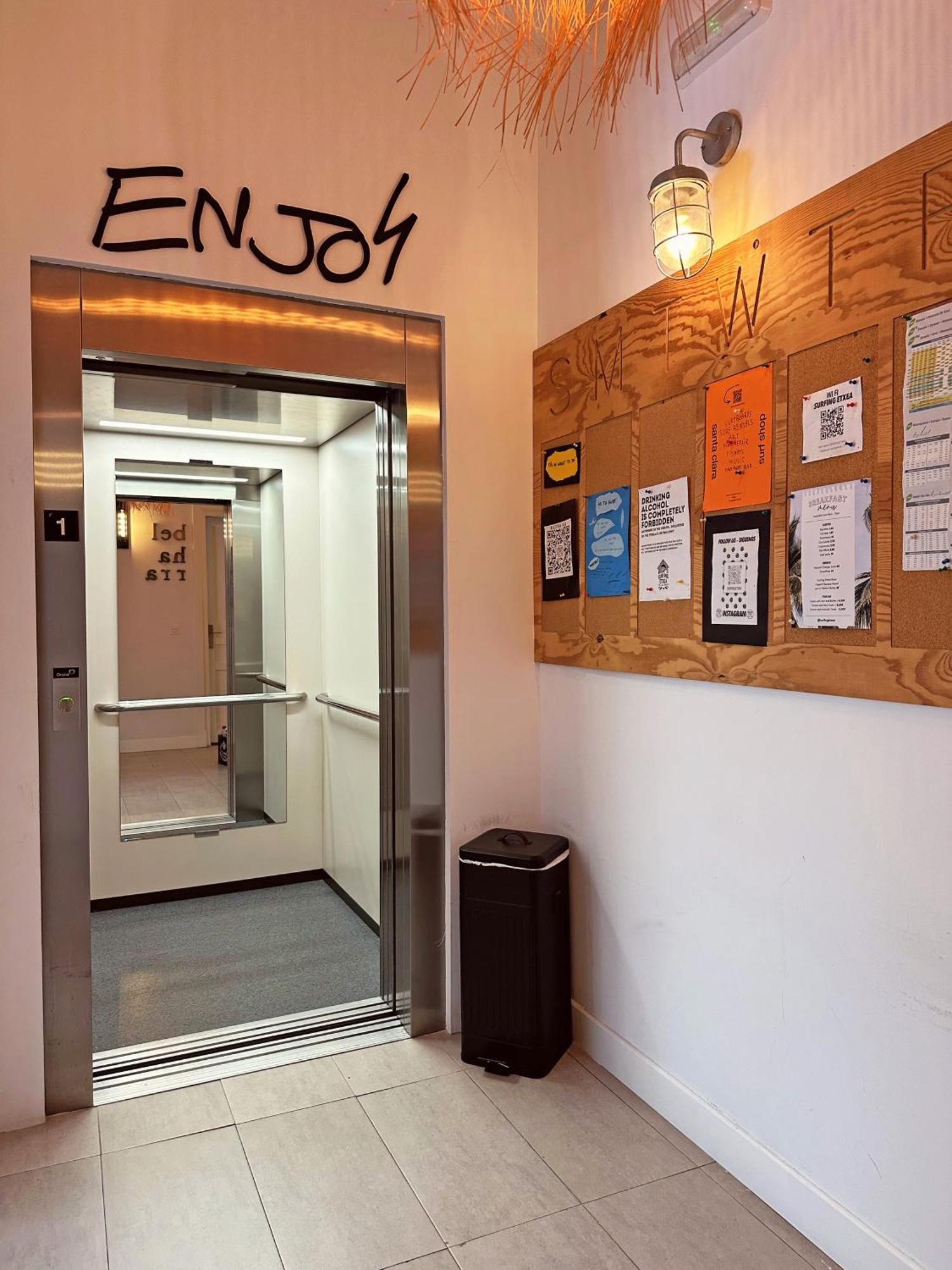 Surfing Etxea - Surf Hostel San Sebastián Esterno foto